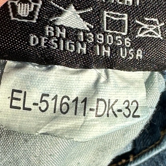 🍓Grace in LA Jeans EL-51611-DK-32 Denim Dark Wash Mid Rise Flare leg Size 28 - Picture 11 of 11